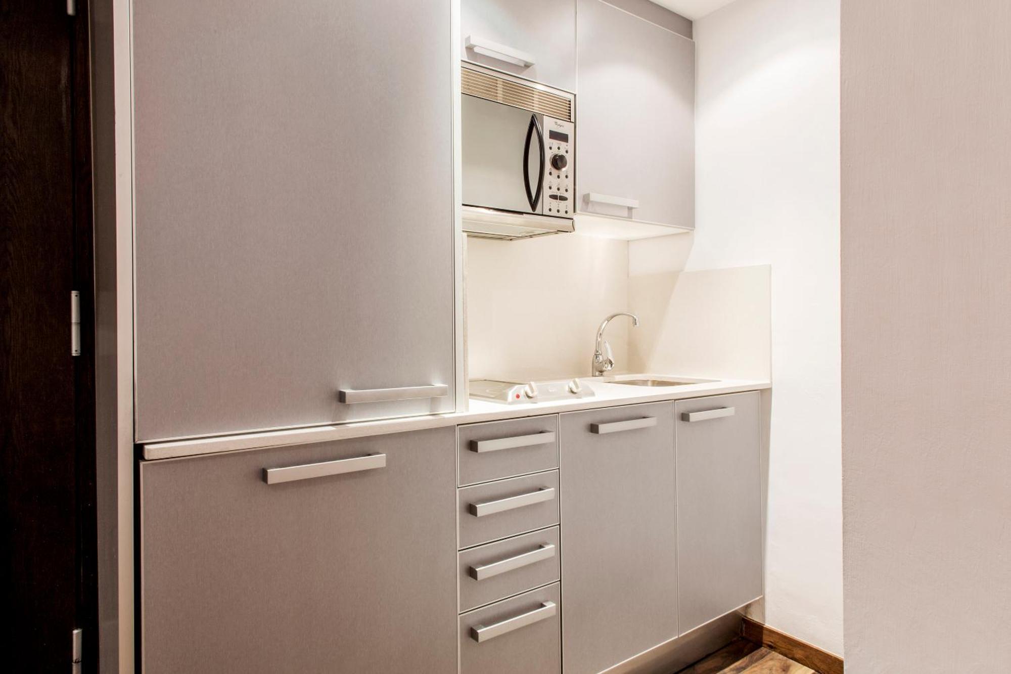 Studio Standard avec Terrasse (2 Adultes)