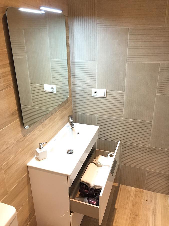 Chambre Triple avec Salle de Bains Privative Séparée