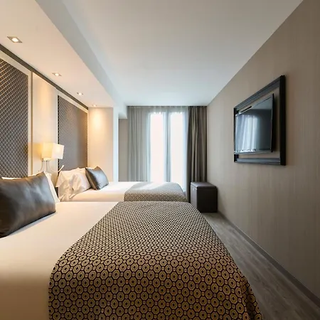 Catalonia Square 4* Sup-3