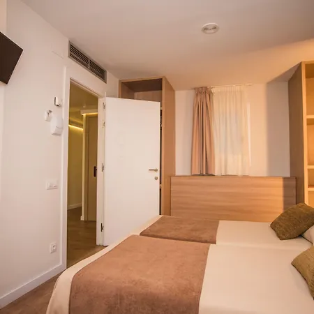 Hostal Marenostrum-3