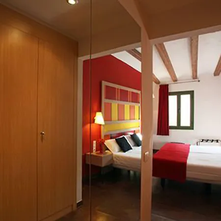 Apartaments Ciutat Vella-2